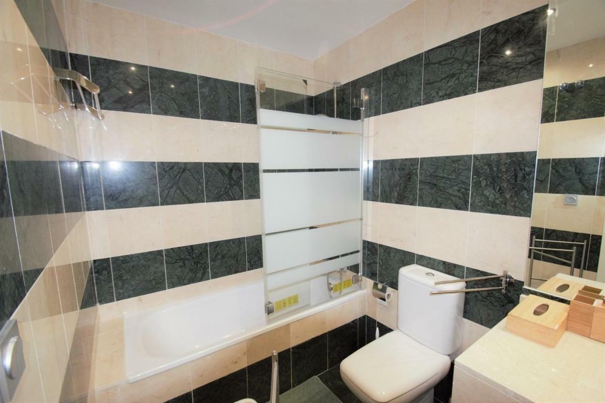 Beach And Golf Paradise With Extra Comfort Apartment Málaga